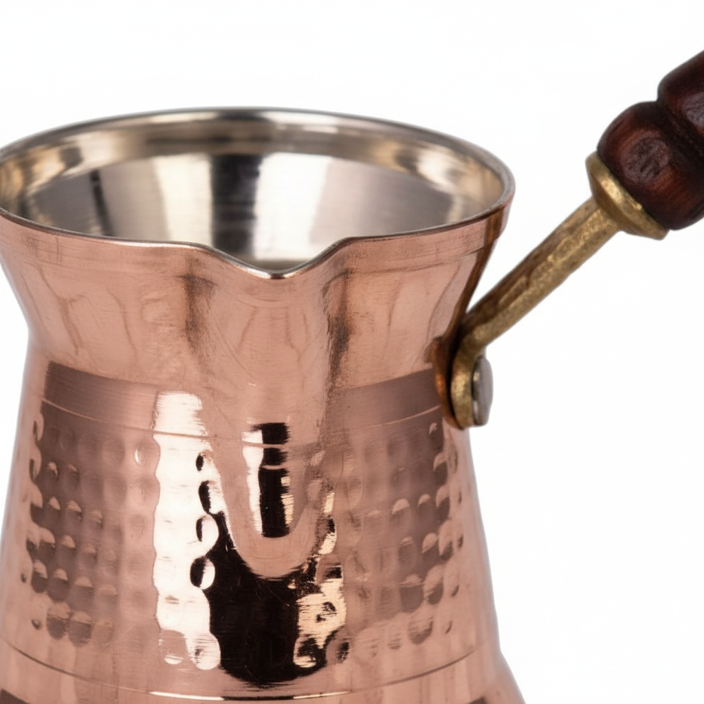 Sultan Thin 550ml copper cezve macro texture